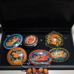 Colorful Russian Lacquer Brooch Set